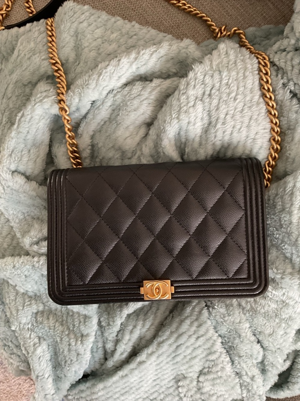 CHANEL Black Boy Wallet on Chain quilted caviar - Picture 2 of 6